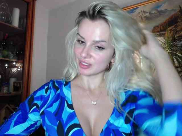 Cornelia22hot webcam
