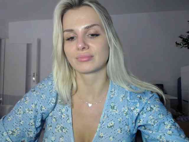 Cornelia22hot webcam