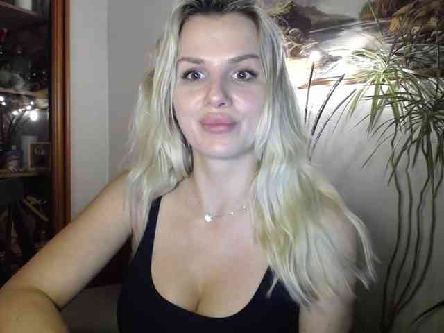 Cornelia22hot webcam