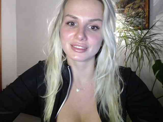 Cornelia22hot webcam