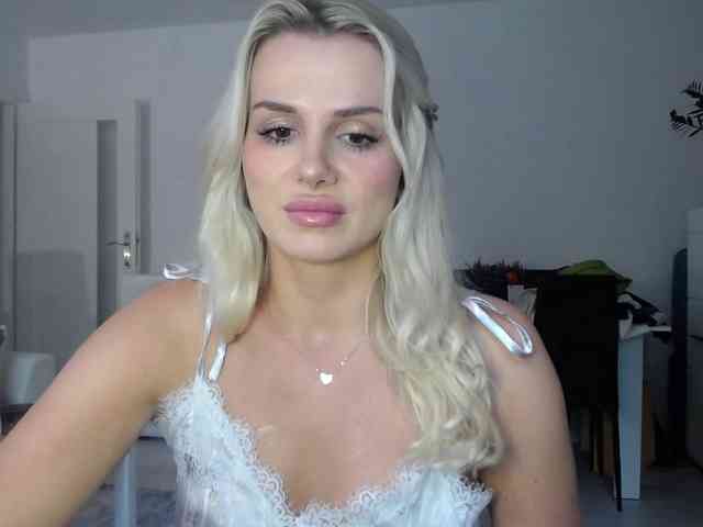 Cornelia22hot webcam
