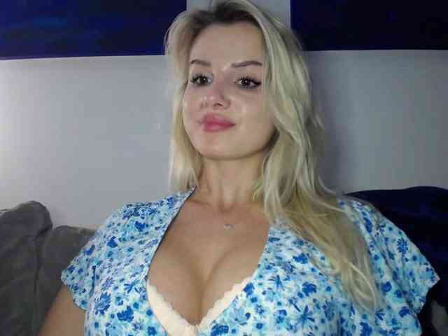 Cornelia22hot webcam