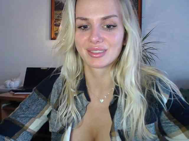 Cornelia22hot webcam