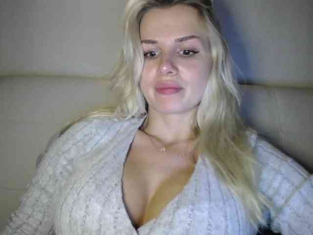 Cornelia22hot webcam