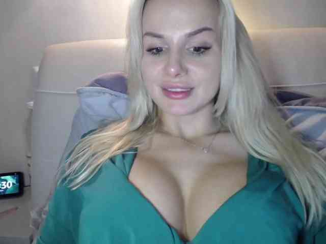 Cornelia22hot webcam