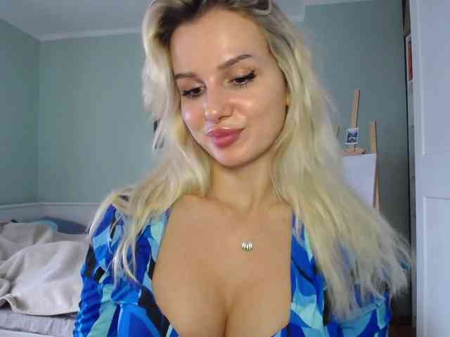 Cornelia22hot webcam