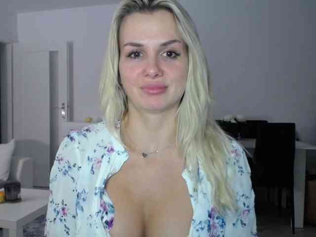 Cornelia22hot webcam