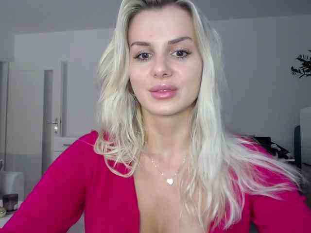 Cornelia22hot webcam
