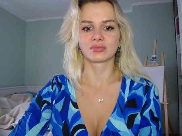 Cornelia22hot webcam