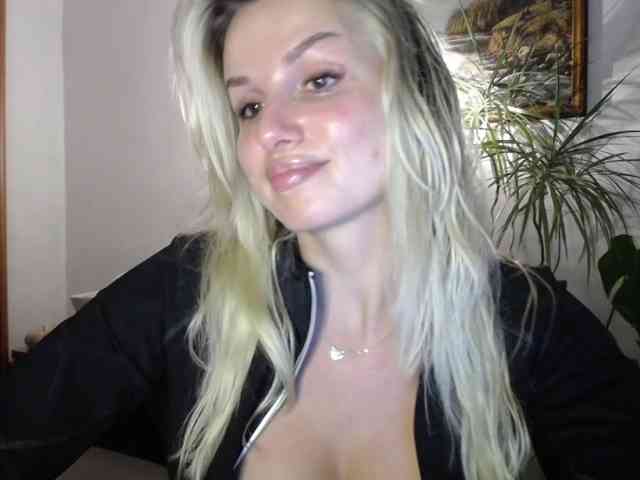 Cornelia22hot webcam