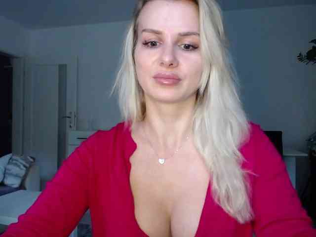 Cornelia22hot webcam