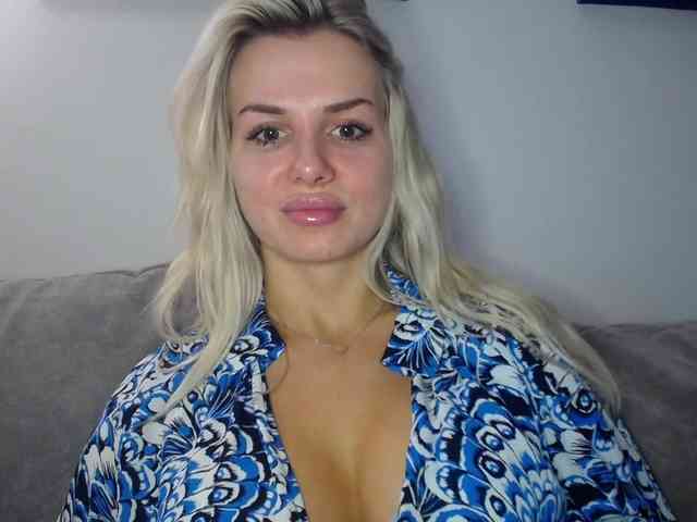Cornelia22hot webcam