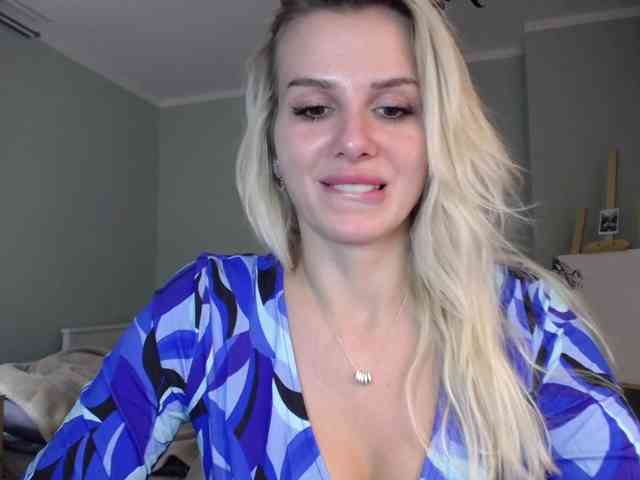 Cornelia22hot webcam