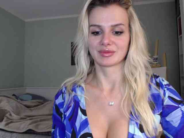 Cornelia22hot webcam