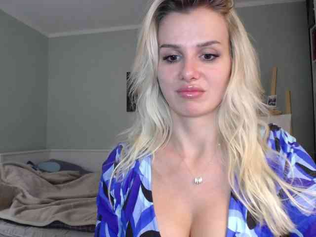 Cornelia22hot webcam