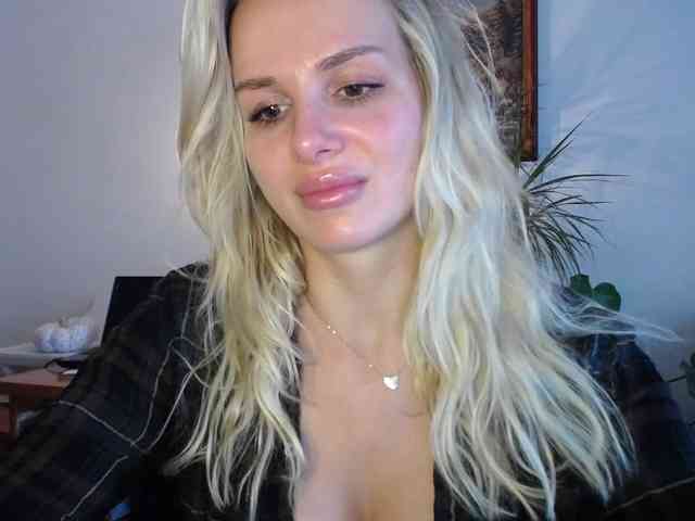 Cornelia22hot webcam