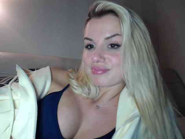 Cornelia22hot webcam