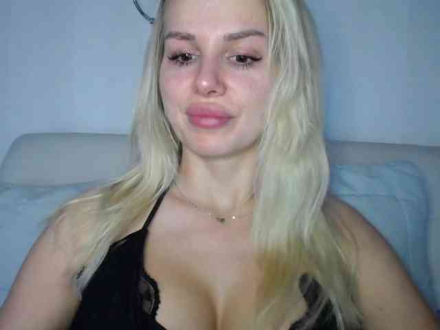 Cornelia22hot webcam