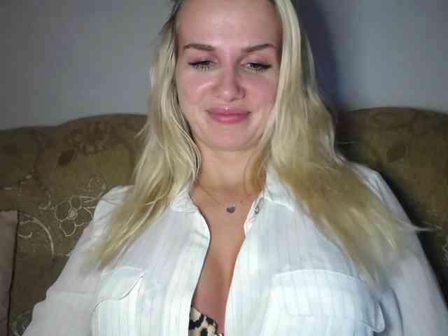 Cornelia22hot bongacams