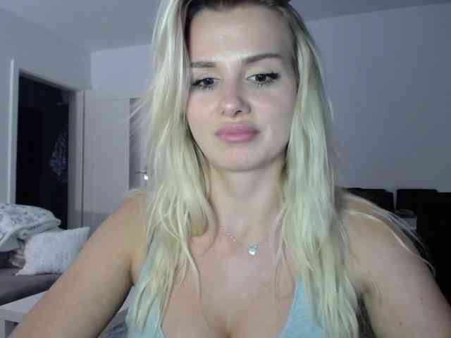 Cornelia22hot webcam