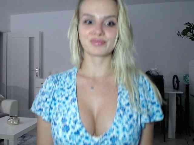 Cornelia22hot webcam