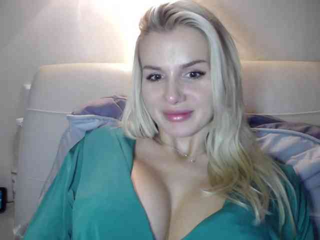 Cornelia22hot webcam