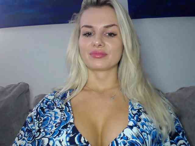 Cornelia22hot webcam