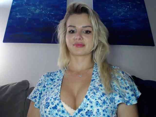 Cornelia22hot webcam