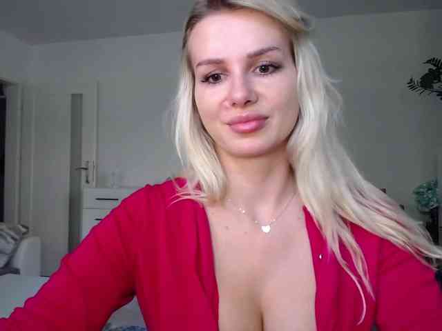 Cornelia22hot webcam