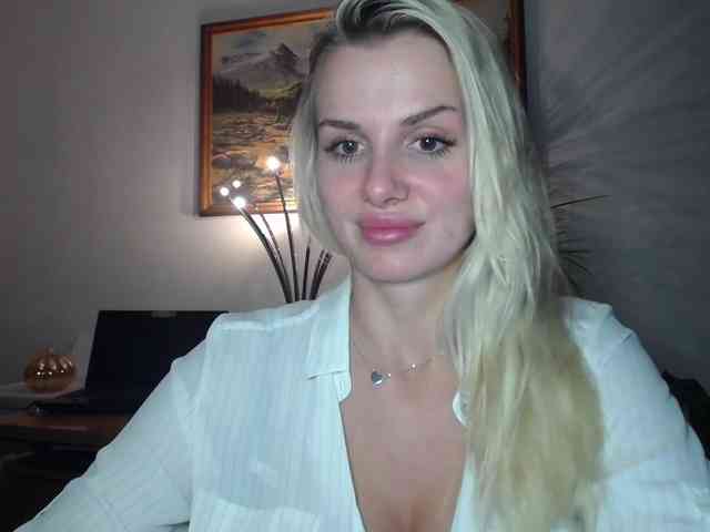 Cornelia22hot webcam