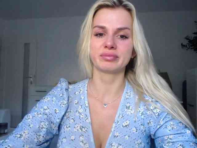 Cornelia22hot webcam