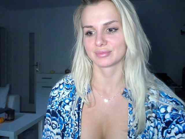 Cornelia22hot webcam