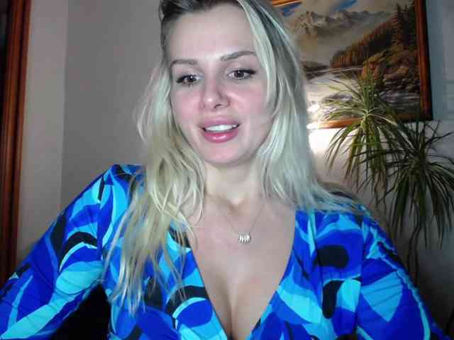 Cornelia22hot webcam
