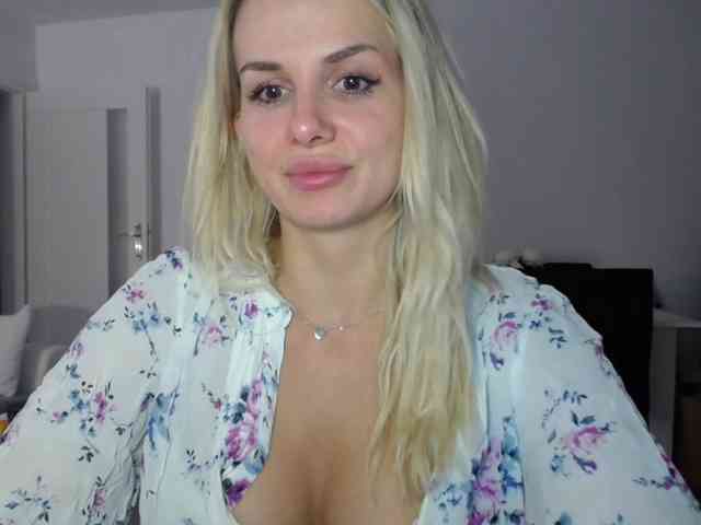 Cornelia22hot webcam