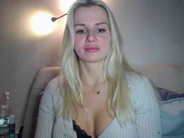 Cornelia22hot webcam