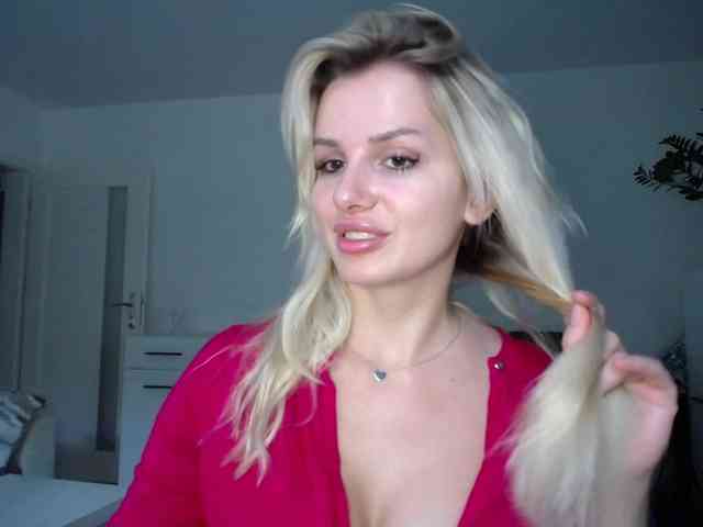 Cornelia22hot webcam
