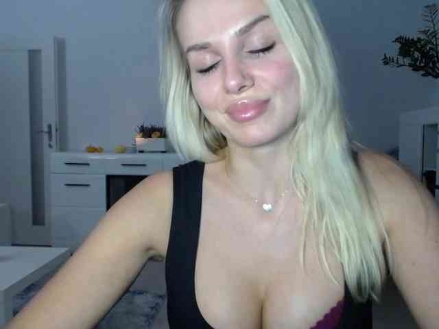 Cornelia22hot webcam