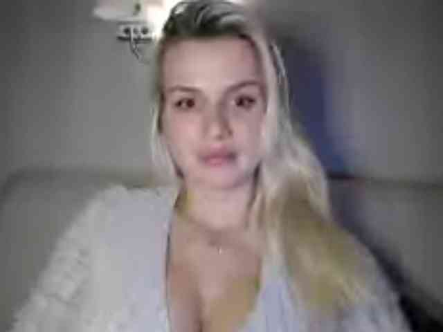 Cornelia22hot webcam