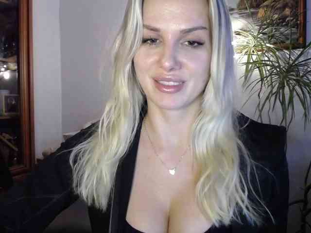 Cornelia22hot webcam