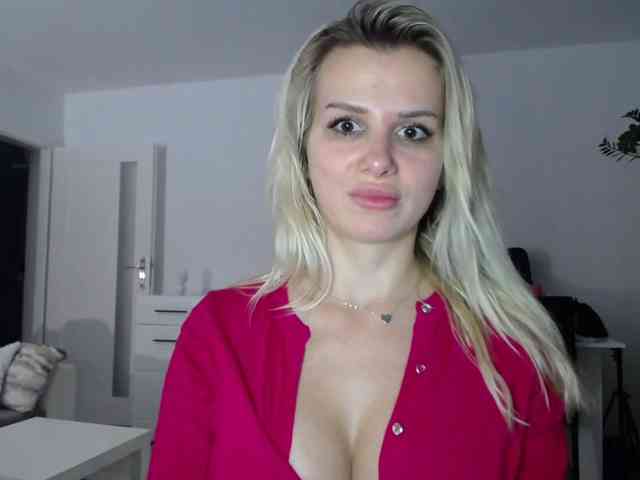 Cornelia22hot webcam