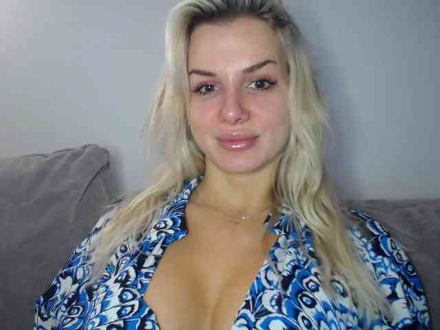 Cornelia22hot webcam