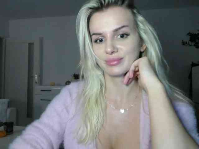 Cornelia22hot webcam