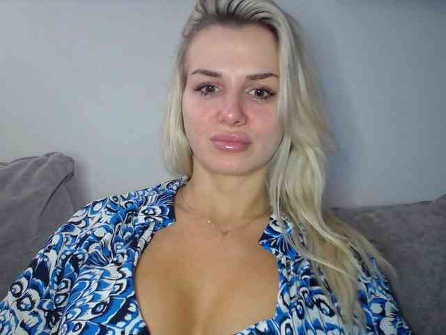 Cornelia22hot webcam