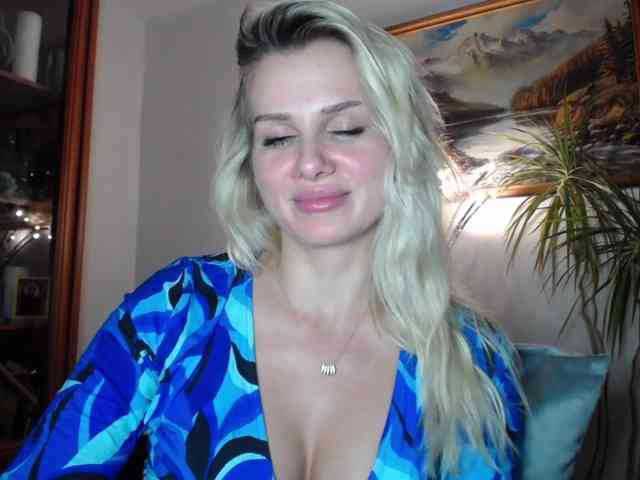 Cornelia22hot webcam