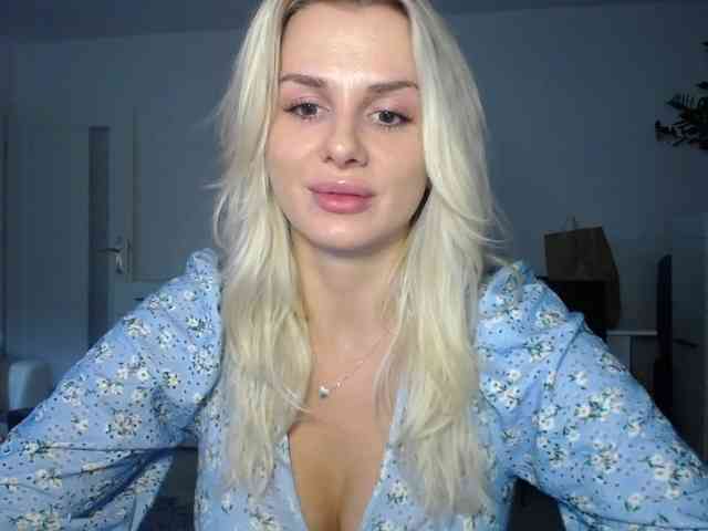 Cornelia22hot webcam