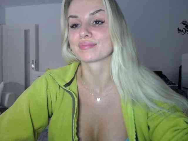 Cornelia22hot webcam