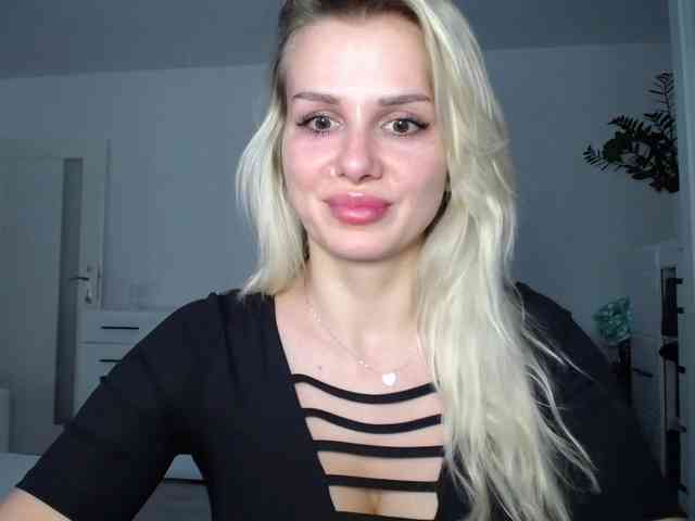 Cornelia22hot webcam