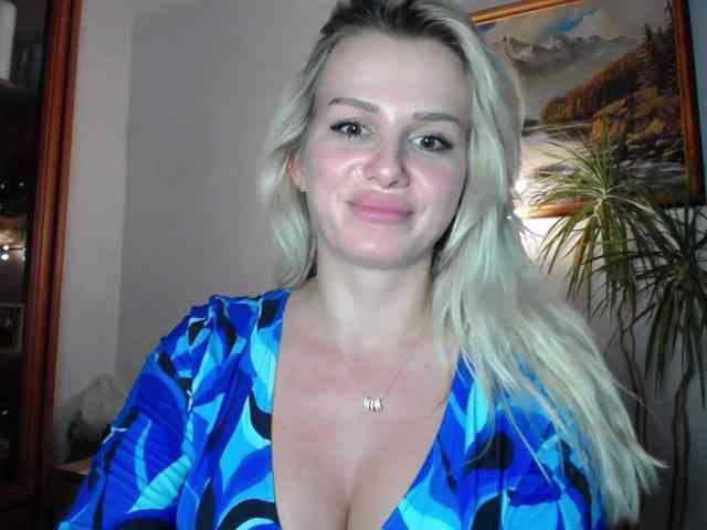 Cornelia22hot webcam