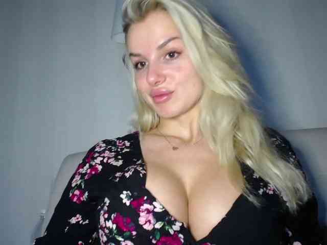 Cornelia22hot webcam