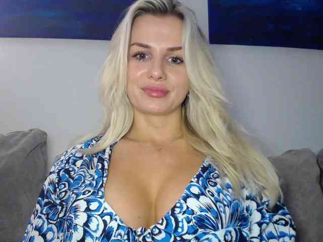 Cornelia22hot webcam